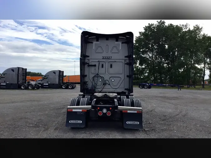 2025 Freightliner Cascadia 126e532ed22c30bd4d2aec23e5103639511