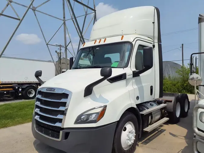 2020 FREIGHTLINER NEW CASCADIA 116e5332f2034ca29c3b7be1d5c802cbb08