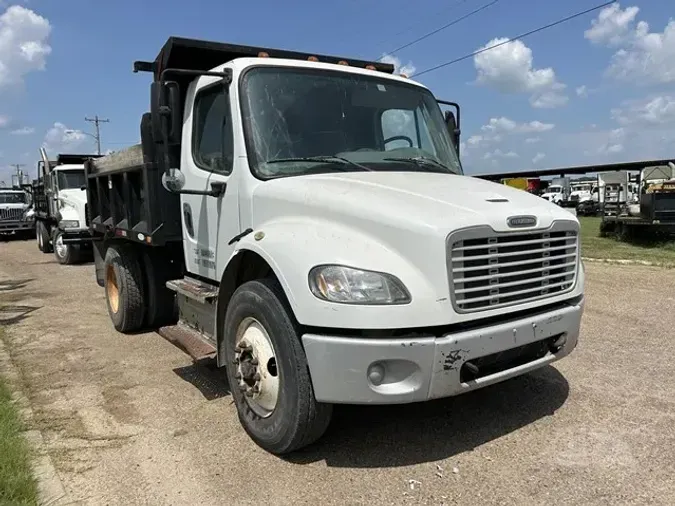 2014 FREIGHTLINER BUSINESS CLASS M2 106