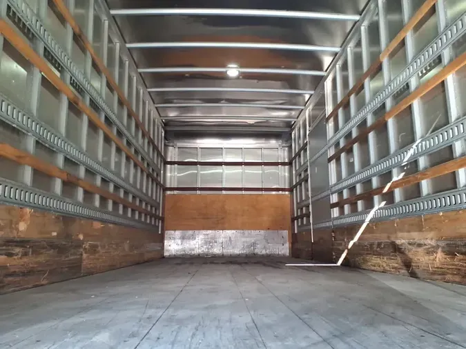 2018 FREIGHTLINER/MERCEDES M2 106