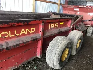 New Holland 195