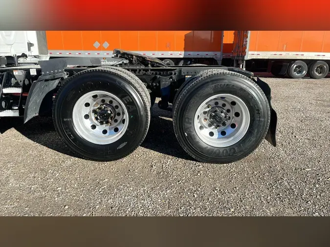 2020 Freightliner Cascadia 126