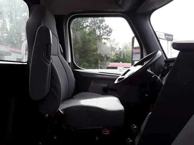 2020 FREIGHTLINER NEW CASCADIA 116