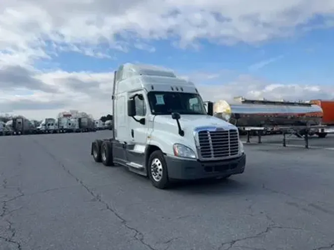2017 Freightliner Cascadiae5381ca084c189565a780a951023a192