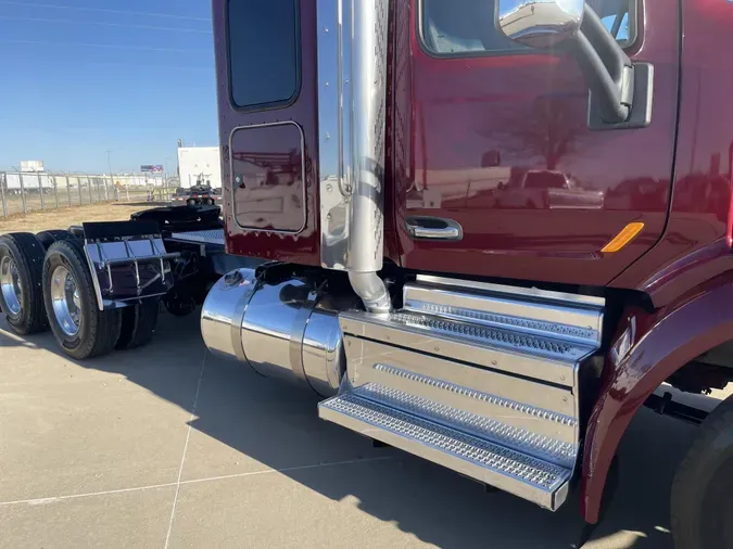 2020 Peterbilt 579