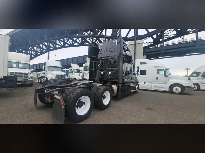 2019 FREIGHTLINER/MERCEDES CASCADIA 125