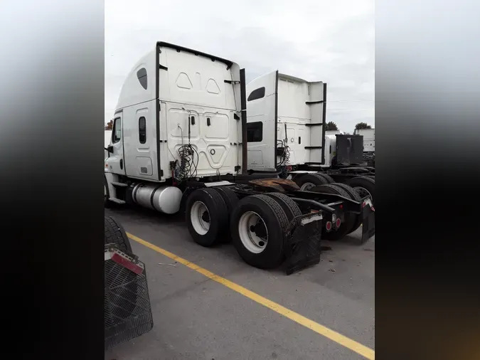 2019 FREIGHTLINER/MERCEDES CASCADIA 125