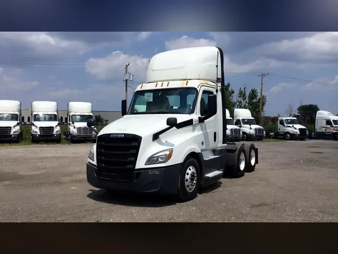 2020 Freightliner Cascadia 126e545b879a7ecbedfa43bc098ff251115
