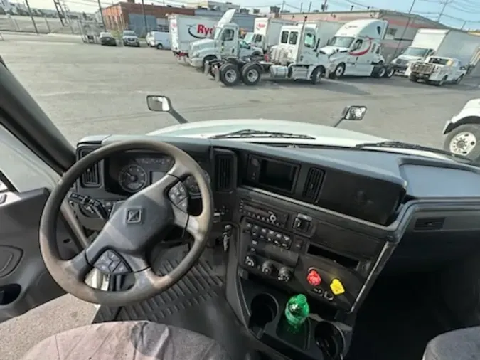 2019 NAVISTAR INTERNATIONAL LT625 DAYCAB T/A