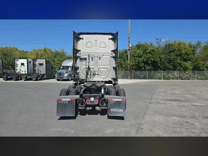 2023 Freightliner Cascadia