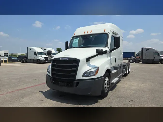 2022 Freightliner Cascadia 126