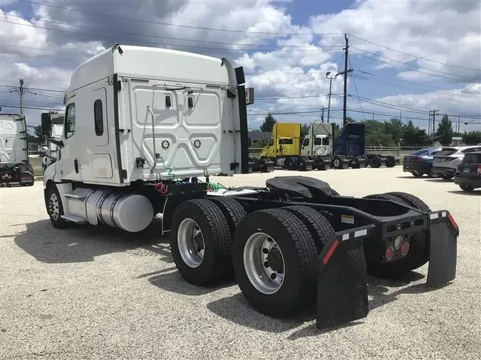 2019 FREIGHTLINER CA126