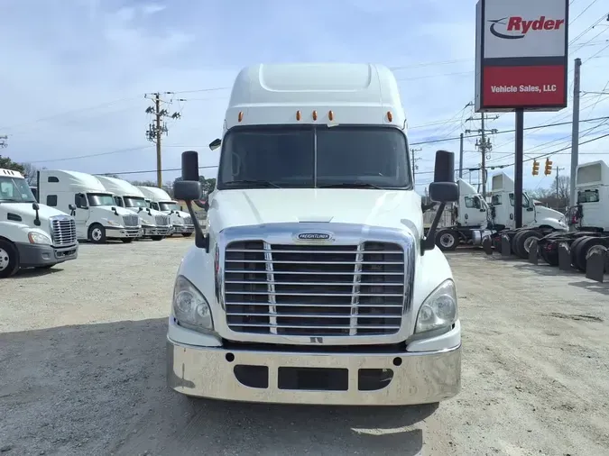 2019 FREIGHTLINER/MERCEDES CASCADIA 125