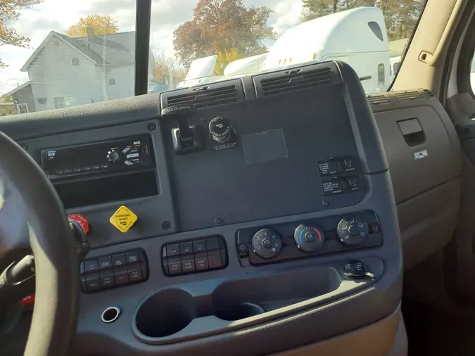 2018 FREIGHTLINER/MERCEDES CASCADIA 125