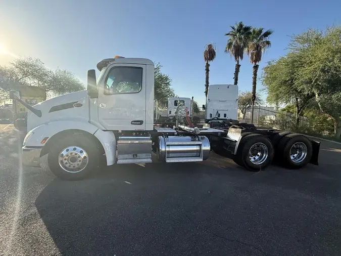 2023 Peterbilt 579