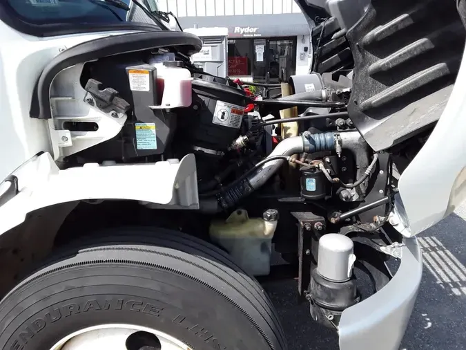 2018 FREIGHTLINER M2 106