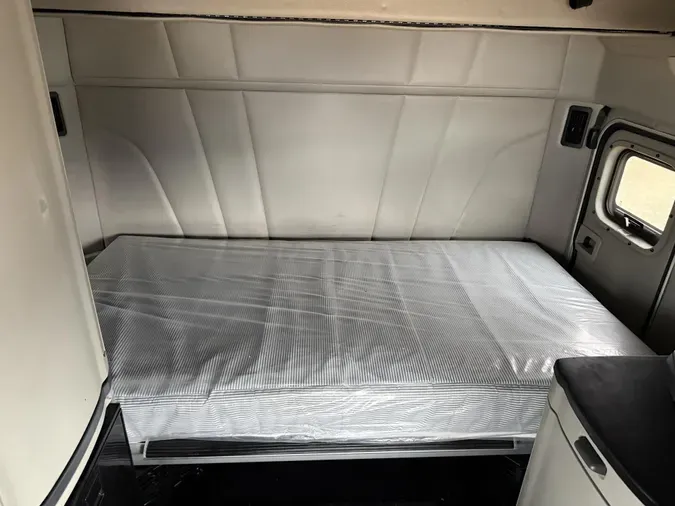 2023 Peterbilt 579e55cace93eb2c6ef848b24042fc7cf0e