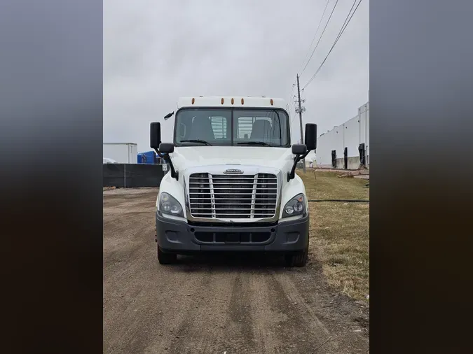 2016 Freightliner Cascadia