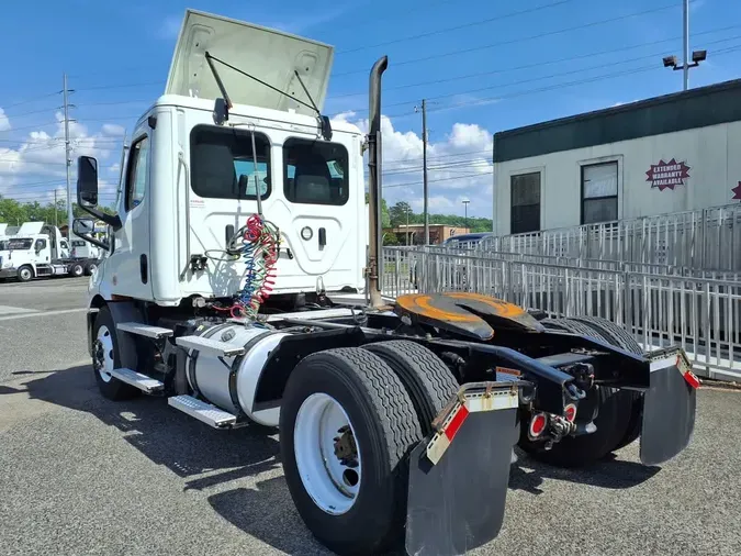 2020 FREIGHTLINER/MERCEDES NEW CASCADIA 116