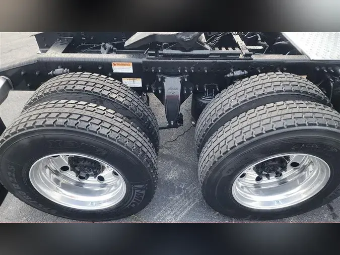 2020 FREIGHTLINER CA126