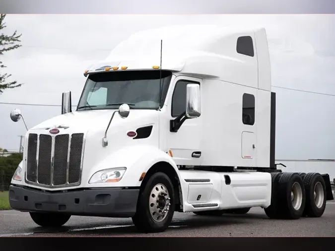 2022 PETERBILT 579