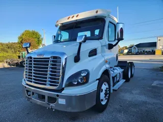 2018 FREIGHTLINER/MERCEDES CASCADIA 113