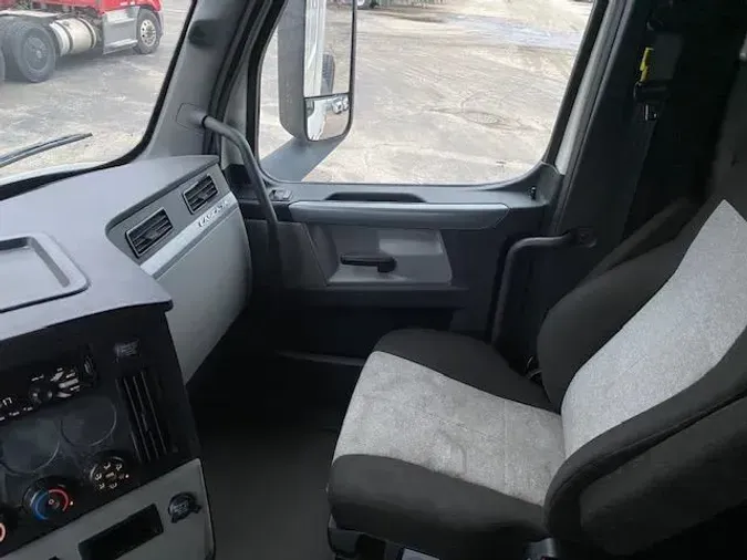2020 Freightliner Cascadia