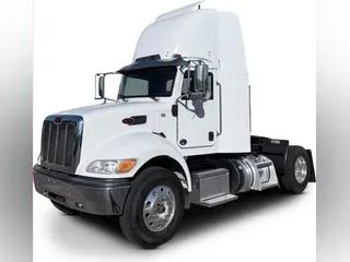 2020 Peterbilt 337