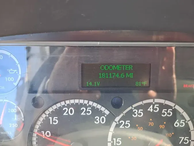 2019 FREIGHTLINER/MERCEDES M2 106