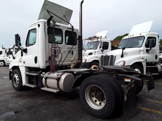 2018 FREIGHTLINER/MERCEDES CASCADIA 125