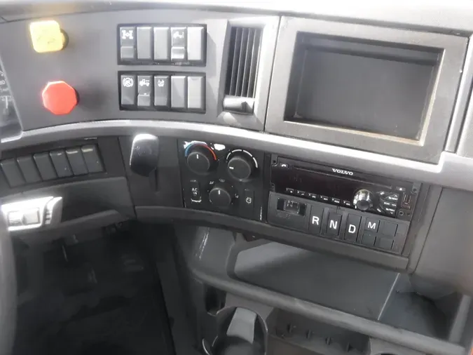 2019 VOLVO VNL