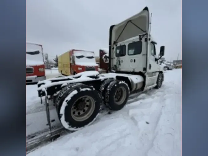 2019 FREIGHTLINER/MERCEDES CASCADIA 125