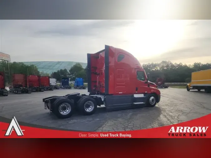 2022 FREIGHTLINER CA126