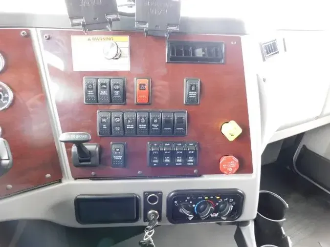 2019 Western Star 5700 XE Set Back Axle w/Sleepe