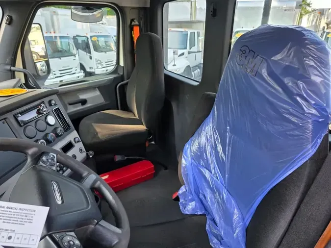 2019 FREIGHTLINER NEW CASCADIA 116