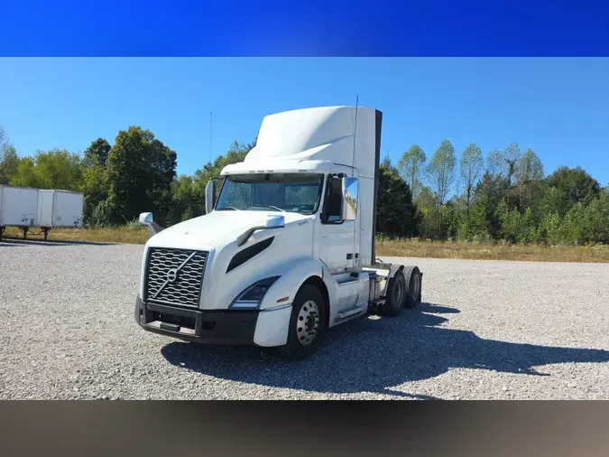 2019 Volvo VNL300