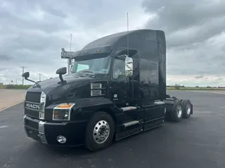 2025 MACK AN64T70