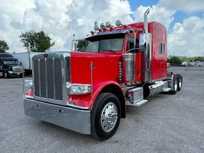 2020 Peterbilt 389