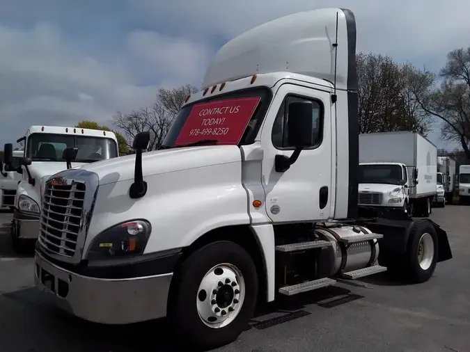 2018 FREIGHTLINER CASCADIA 125