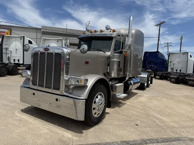 2019 Peterbilt 389