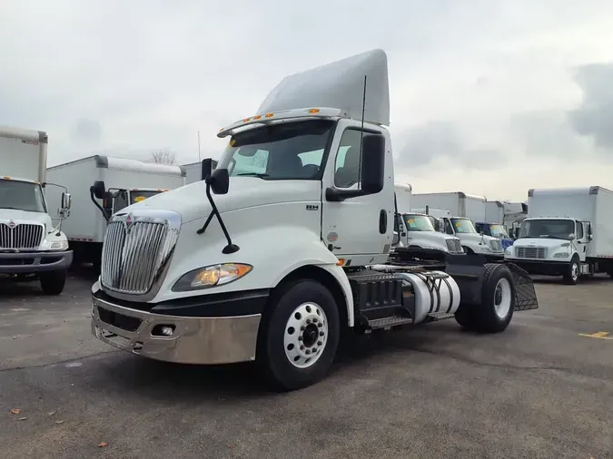 2019 NAVISTAR INTERNATIONAL RH613 DAYCAB S/Ae588f07849d7cf4c233a0c3589c9eb1f