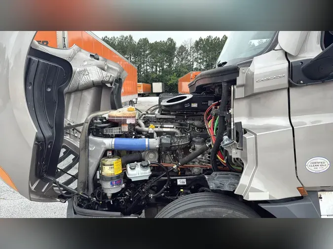 2021 Freightliner Cascadia