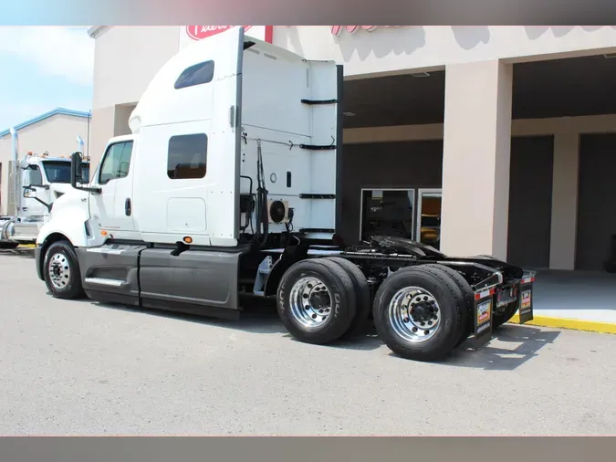 2020 International LT625