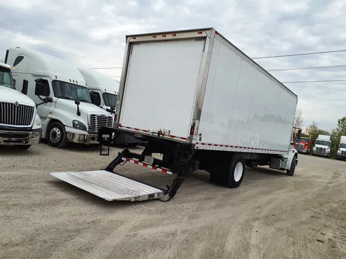 2017 FREIGHTLINER/MERCEDES M2 106