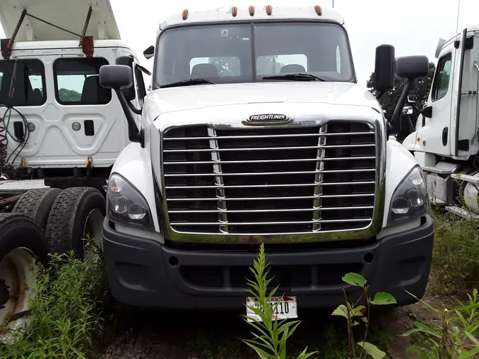 2018 FREIGHTLINER/MERCEDES CASCADIA 125