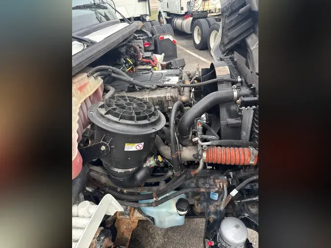 2022 FREIGHTLINER/MERCEDES M2 106