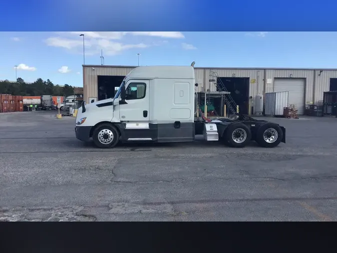 2020 Freightliner Cascadia 126e59131607338a22f63d77927622a48ed