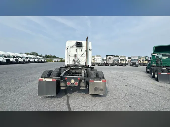 2021 Freightliner Cascadia 126