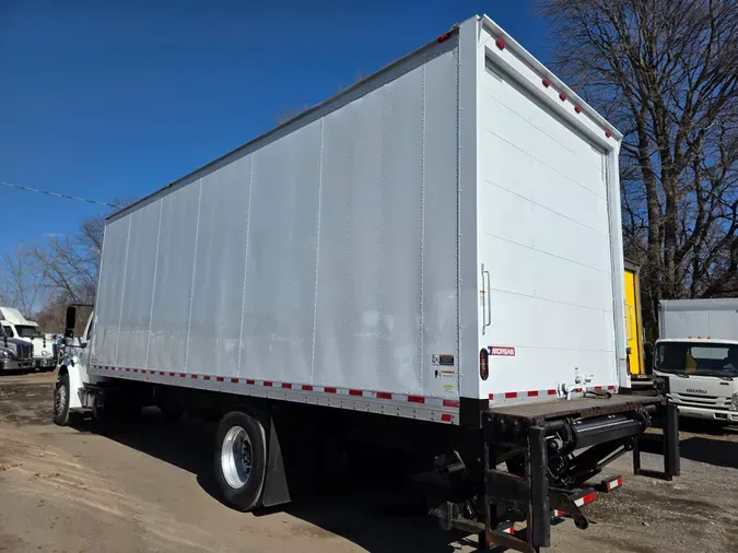 2017 FREIGHTLINER/MERCEDES M2 106