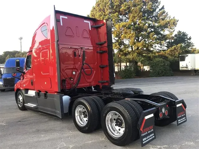 2020 FREIGHTLINER CASCADIA